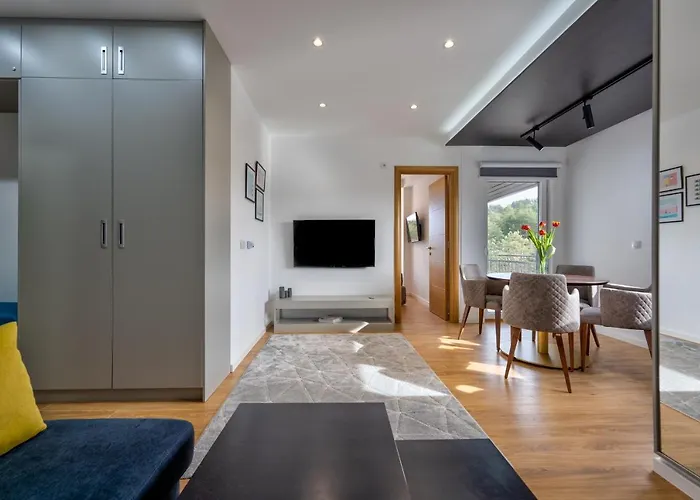 Gondola View Apartment